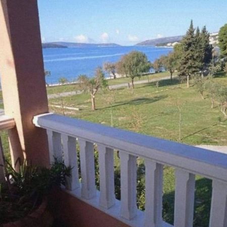 Apartment Lotus Трогир Экстерьер фото