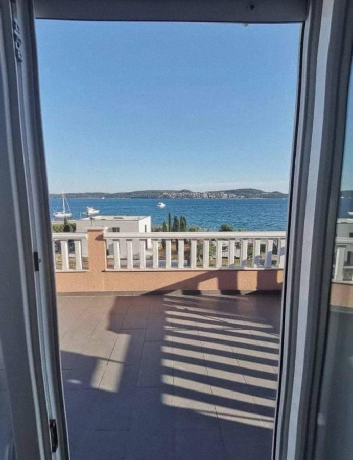 Apartment Lotus Трогир Экстерьер фото