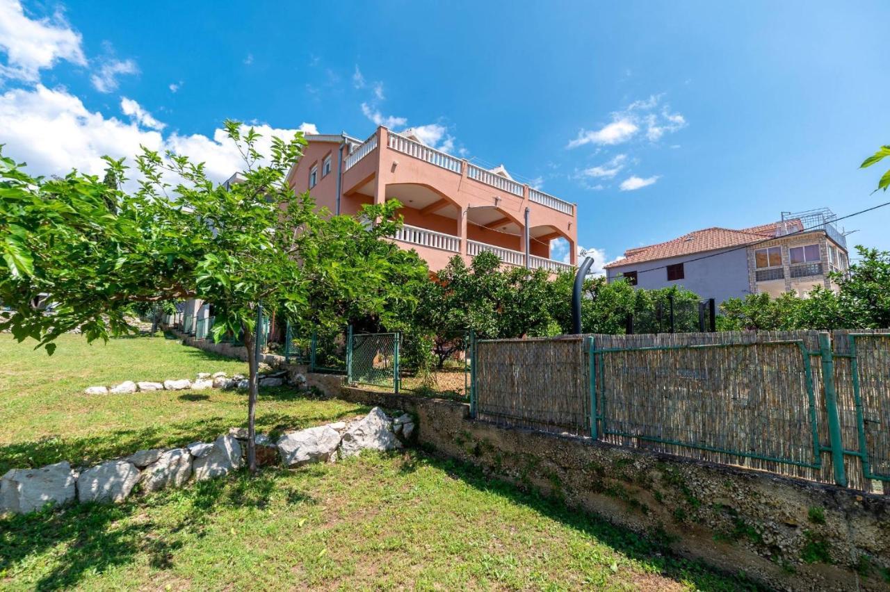 Apartment Lotus Трогир Экстерьер фото