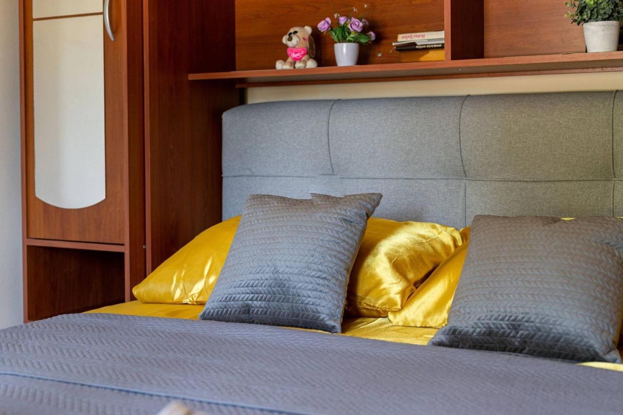 Apartment Lotus Трогир Экстерьер фото