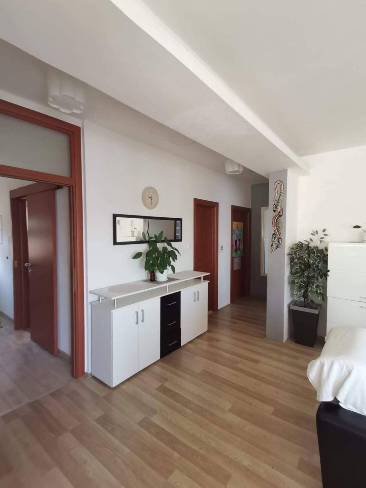 Apartment Lotus Трогир Номер фото